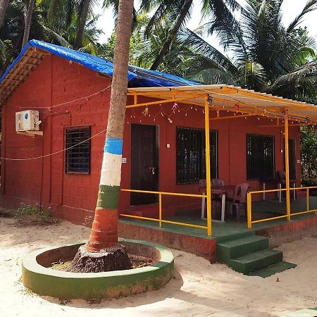 Mayekar'S Holiday Home, Chivla Beach, Malvan Exterior photo