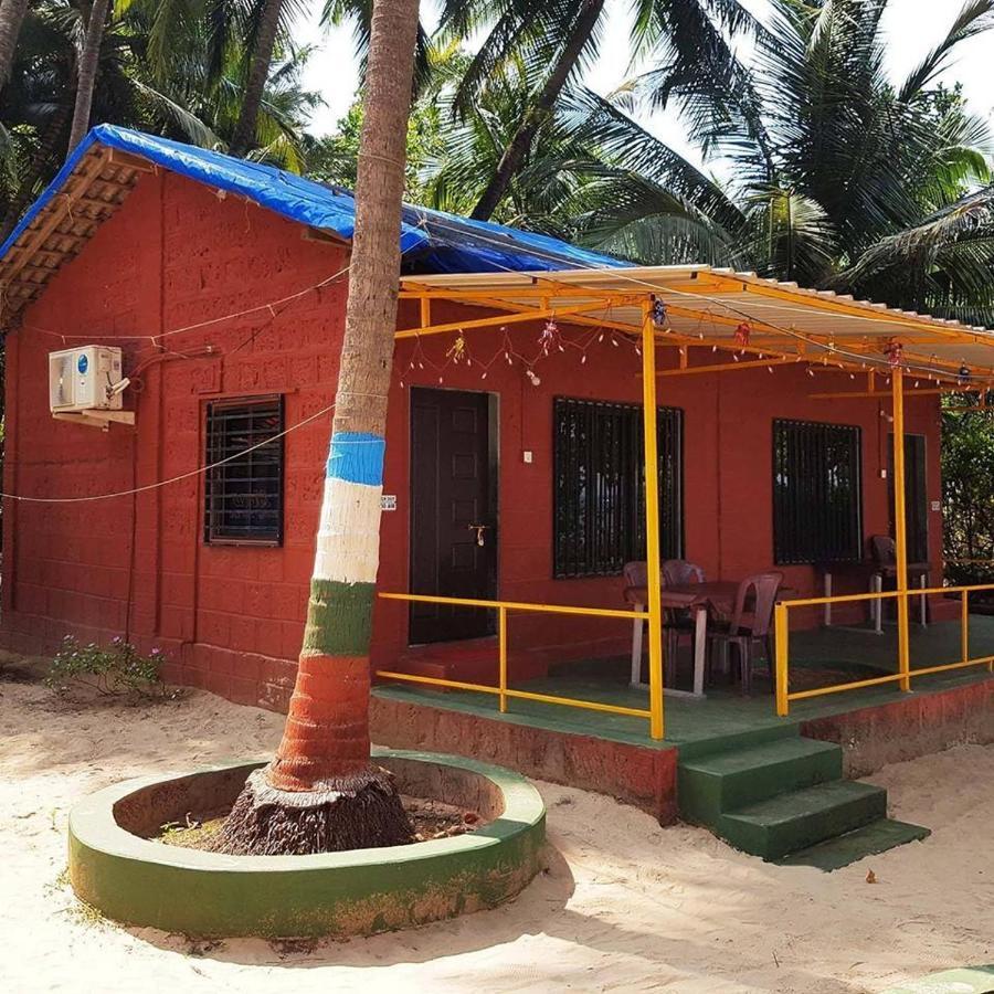 Mayekar'S Holiday Home, Chivla Beach, Malvan Exterior photo